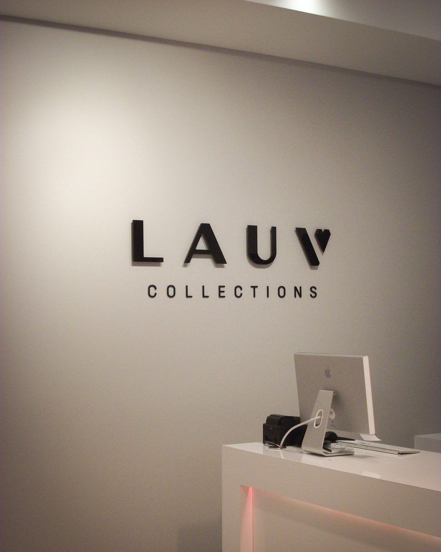caisse lauv boutique