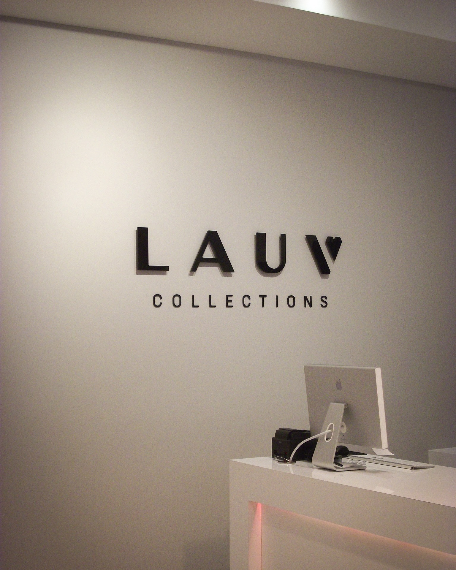 caisse lauv boutique