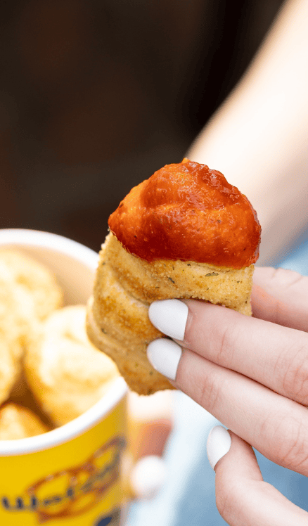 pretzel sauce tomate