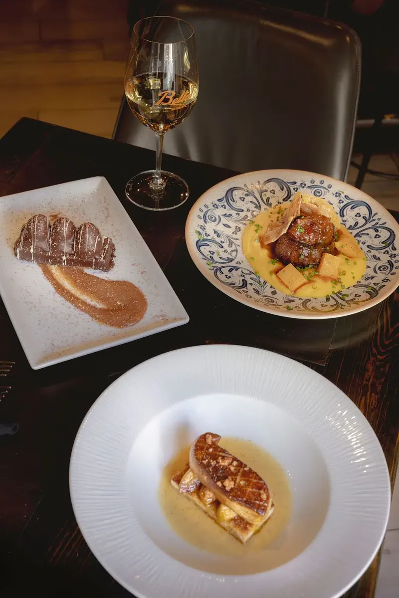 Foie gras de la Ferme Goulu, filet mignon de veau et gâteau maison au Bello Ristorante